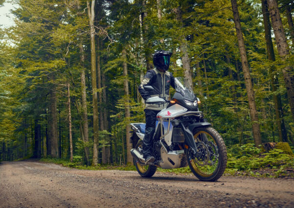XL750 -2