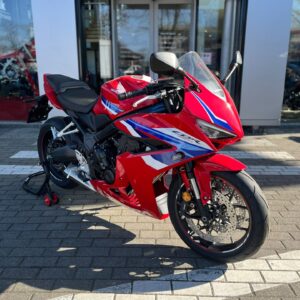 HONDA CBR650R E-Clutch 2026